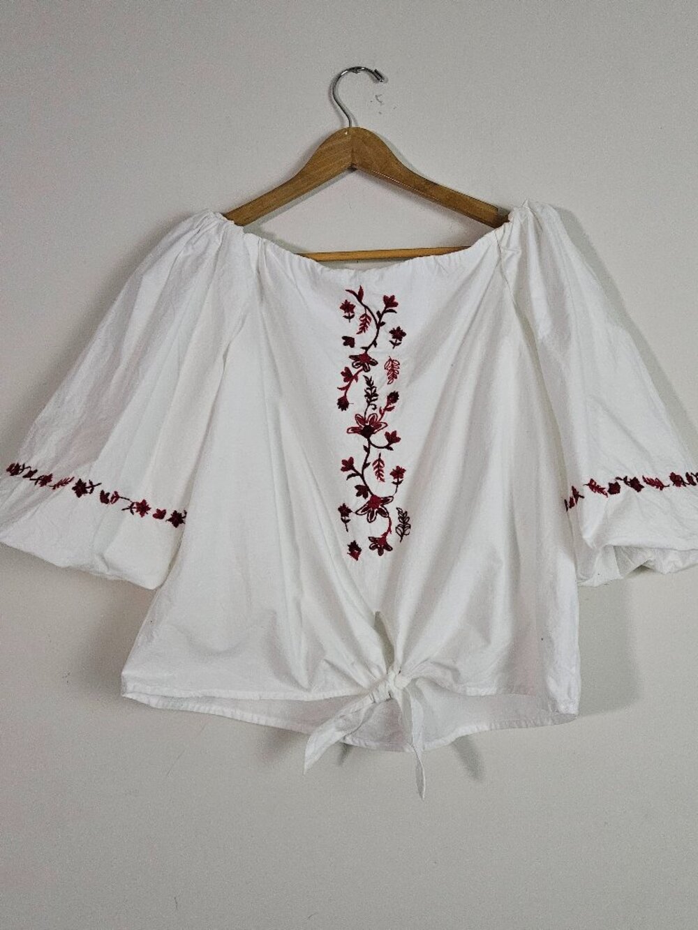 Beach Lunch Lounge Top Small White Floral Embroidered Boho Coastal Off Shoulder